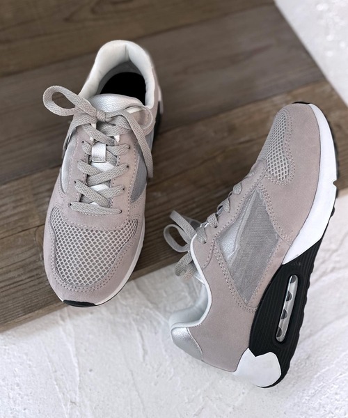 grandfleur（グランドフルール）の「軽量厚底 メッシュ エアーソール スニーカー（スニーカー・レディース・ベージュ/ブラック/グレー・23.0cm/23.5cm/24.0cm/24.5cm/22.5cm/25.0cm）」の3枚目の写真