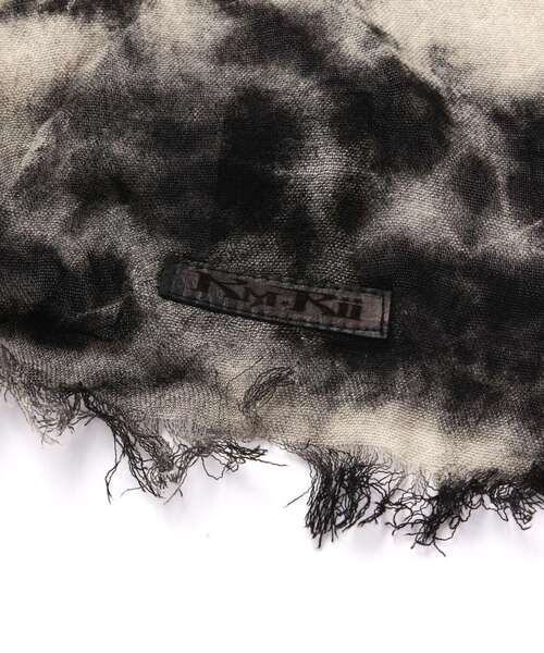 KMRii（ケムリ）の「KMRii/ケムリ/Tie Dye Stole（ストール/ショール・レディース・ブラック・F）」の3枚目の写真