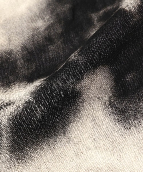 KMRii（ケムリ）の「KMRii/ケムリ/Tie Dye Stole（ストール/ショール・レディース・ブラック・F）」の2枚目の写真