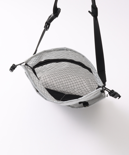 JOURNAL STANDARD(ジャーナルスタンダード)の「SEALSON / シールソン 2-WAY CROSSBODY BAG H1(ショルダーバッグ・メンズ・シルバー/グレー・FREE)」の7枚目の写真