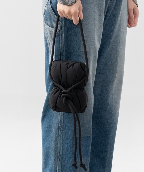 ☆送料関税込☆MONCLER PUF MINI ミニ パフ ショルダーバッグ Moncler Mini Puff Cross Body Bag | Black | FARFETCH TW