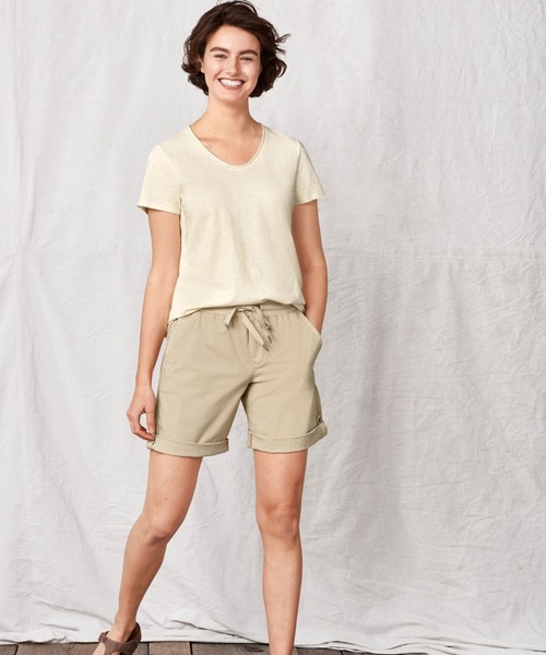 L.L.Bean（エルエルビーン）の「オーガニック・コットン・ティ、Vネック　半袖 米国フィット・レギュラー（Tシャツ/カットソー・レディース・モスグリーン/ホワイト/ブルー/エメラルドブルー・SMALL/MEDIUM/X-SMALL/LARGE）」の5枚目の写真