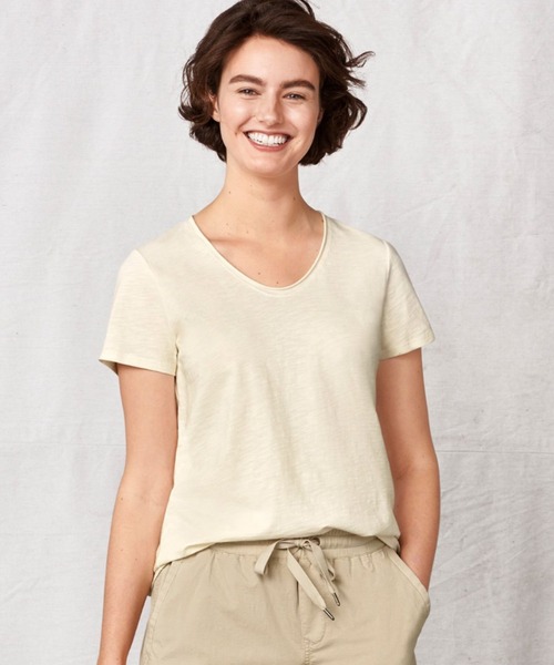 L.L.Bean（エルエルビーン）の「オーガニック・コットン・ティ、Vネック　半袖 米国フィット・レギュラー（Tシャツ/カットソー・レディース・モスグリーン/ホワイト/ブルー/エメラルドブルー・SMALL/MEDIUM/X-SMALL/LARGE）」の18枚目の写真