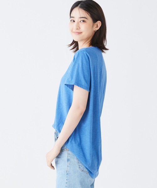 L.L.Bean（エルエルビーン）の「オーガニック・コットン・ティ、Vネック　半袖 米国フィット・レギュラー（Tシャツ/カットソー・レディース・モスグリーン/ホワイト/ブルー/エメラルドブルー・SMALL/MEDIUM/X-SMALL/LARGE）」の12枚目の写真