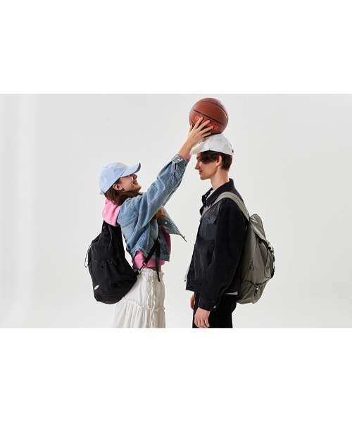 ★韓国の人気★【KIRSH】★POCKET STRING NYLON SLINGBAG★ ポケットストリングナイロンスリングバッグ【ブラック】