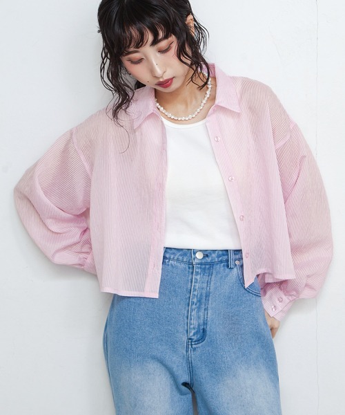 ピンク 長袖 シアーシャツ レディース　クロップドシャツ　最終価格 Chillfar（チルファー）の「シアーストライプクロップドシャツ