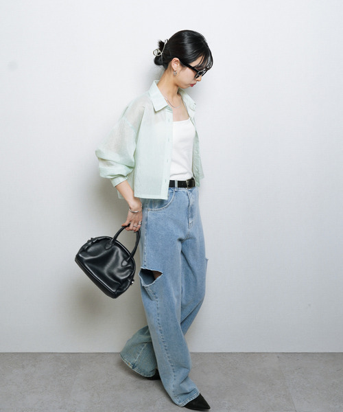 Chillfar(チルファー)の「シアーストライプクロップドシャツ(シャツ/ブラウス・レディース・ブルー/ピンク/ネイビー/オレンジ/イエロー/グレー/オフホワイト/グリーン・FREE)」の17枚目の写真