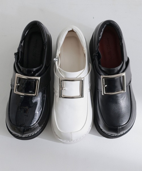 Diable baiser(ディアブルベーゼ)の「厚底バルキーバックルパンプス(パンプス・レディース・ブラック系その他/ブラック/ホワイト・22.5cm/23cm/23.5cm/24cm/24.5cm/25cm/25.5cm)」の13枚目の写真