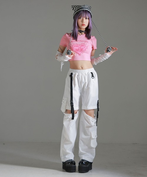 Diable baiser(ディアブルベーゼ)の「厚底バルキーバックルパンプス(パンプス・レディース・ブラック系その他/ブラック/ホワイト・22.5cm/23cm/23.5cm/24cm/24.5cm/25cm/25.5cm)」の4枚目の写真