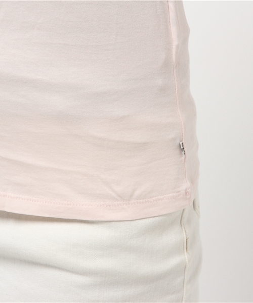 Levi's（リーバイス）の「スリムクルーネックTシャツ/オーガニックコットン（Tシャツ/カットソー・レディース・ピンク・SMALL/MEDIUM/X-SMALL）」の9枚目の写真