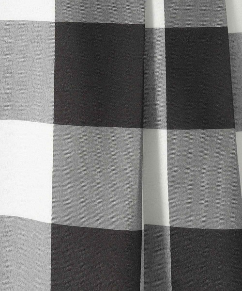 SHOO・LA・RUE（シューラルー）の「◆柄とボリュームで主役になる！ ふんわりギャザー チェック柄スカート（スカート・レディース・ブラック系1/ブルー系その他3/ホワイト系その他2・02/03/04）」の20枚目の写真