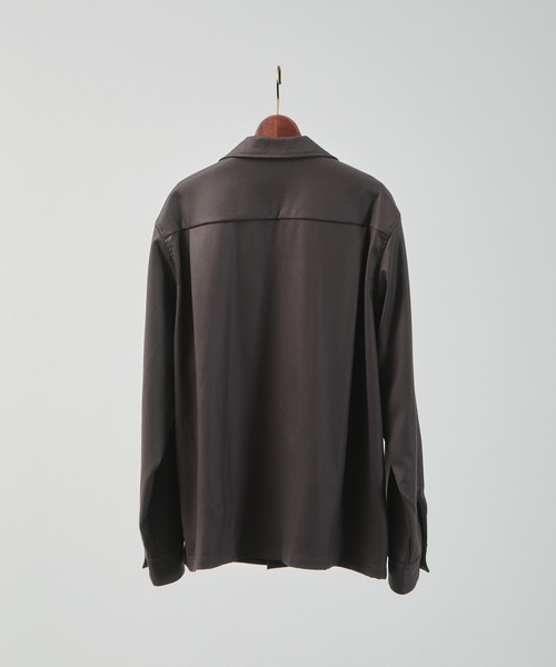 And A（アンドエー）の「And A アンドエー / SUPER 140’S WOOL SAXONY OPEN COLLAR L/S SHIRT JACKET スーパー140’Sウールサキソニーオープンカラーシャツ / AA-S24M001（シャツ/ブラウス・メンズ・ネイビー/ブラウン・2/1）」の9枚目の写真