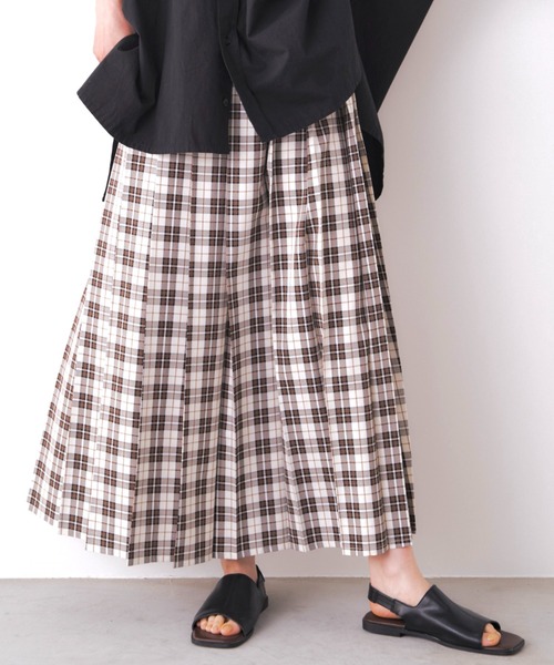 Libra Cue(リブラ キュー)の「チェックプリーツロングスカート(スカート・レディース・グリーン/アイボリー・FREE)」の1枚目の写真