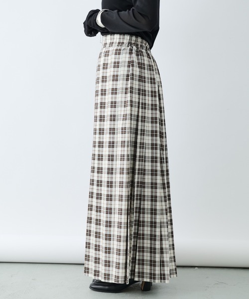 Libra Cue(リブラ キュー)の「チェックプリーツロングスカート(スカート・レディース・グリーン/アイボリー・FREE)」の6枚目の写真