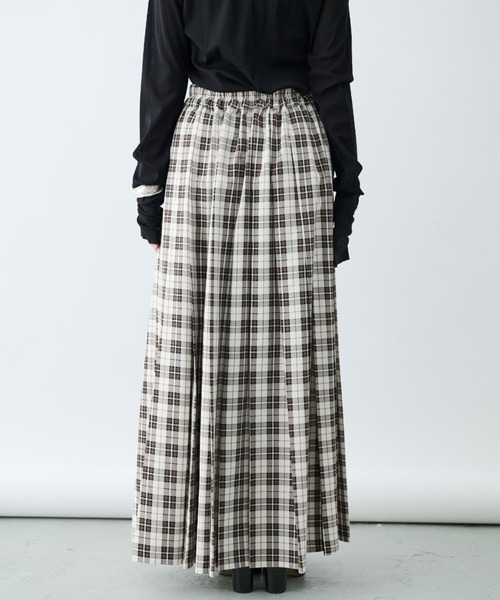 Libra Cue(リブラ キュー)の「チェックプリーツロングスカート(スカート・レディース・グリーン/アイボリー・FREE)」の5枚目の写真