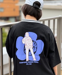 23.65（イーシプサムチョンユクオ）の「23.65/イーシプサムチョンユクオ　【web限定】23.65×RED CAP GIRL ネックライン入り発泡×ラバープリントイラストBIGTシャツ（Tシャツ/カットソー）」