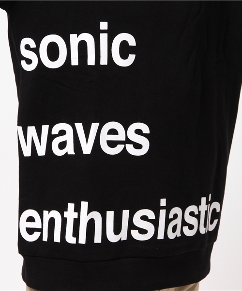 WEGO(ウィゴー)の「WEGO/ボトムロゴプルオーバー(スウェット・メンズ・杢グレー/ブラック・MEDIUM/LARGE)」の4枚目の写真