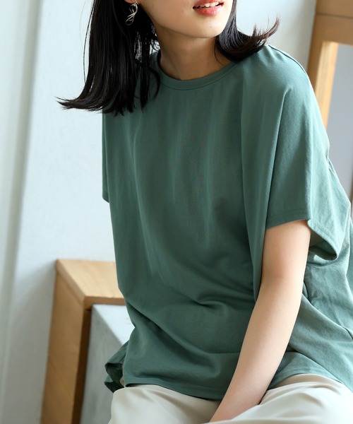 itto...(イット)の「【接触冷感COOL】ひんやり涼しいフレンチスリーブバックギャザーカットソー(Tシャツ/カットソー・レディース・オフホワイト/チャコール/ラベンダー/グリーン/ネイビー/ブラック/スモークピンク・M/L)」の4枚目の写真