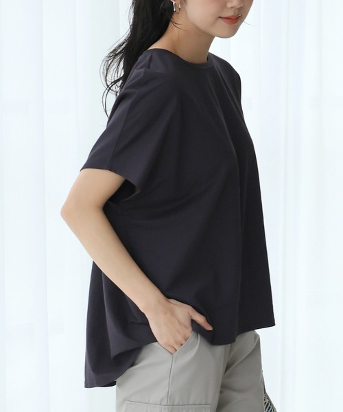 itto...(イット)の「【接触冷感COOL】ひんやり涼しいフレンチスリーブバックギャザーカットソー(Tシャツ/カットソー・レディース・オフホワイト/チャコール/ラベンダー/グリーン/ネイビー/ブラック/スモークピンク・M/L)」の3枚目の写真