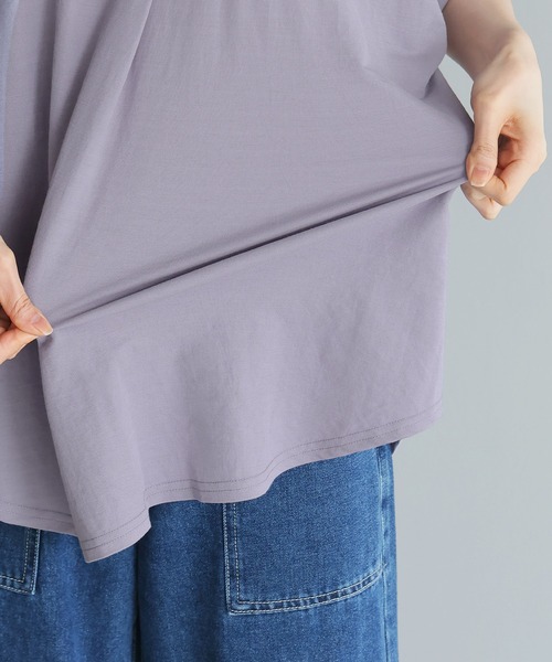 itto...(イット)の「【接触冷感COOL】ひんやり涼しいフレンチスリーブバックギャザーカットソー(Tシャツ/カットソー・レディース・オフホワイト/チャコール/ラベンダー/グリーン/ネイビー/ブラック/スモークピンク・M/L)」の8枚目の写真