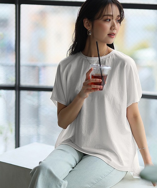 itto...(イット)の「【接触冷感COOL】ひんやり涼しいフレンチスリーブバックギャザーカットソー(Tシャツ/カットソー・レディース・オフホワイト/チャコール/ラベンダー/グリーン/ネイビー/ブラック/スモークピンク・M/L)」の13枚目の写真