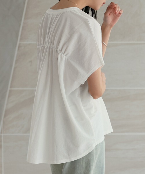 itto...(イット)の「【接触冷感COOL】ひんやり涼しいフレンチスリーブバックギャザーカットソー(Tシャツ/カットソー・レディース・オフホワイト/チャコール/ラベンダー/グリーン/ネイビー/ブラック/スモークピンク・M/L)」の14枚目の写真
