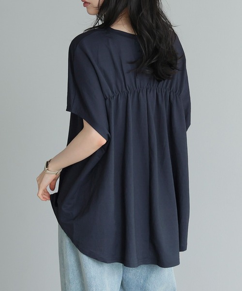 itto...(イット)の「【接触冷感COOL】ひんやり涼しいフレンチスリーブバックギャザーカットソー(Tシャツ/カットソー・レディース・オフホワイト/チャコール/ラベンダー/グリーン/ネイビー/ブラック/スモークピンク・M/L)」の21枚目の写真