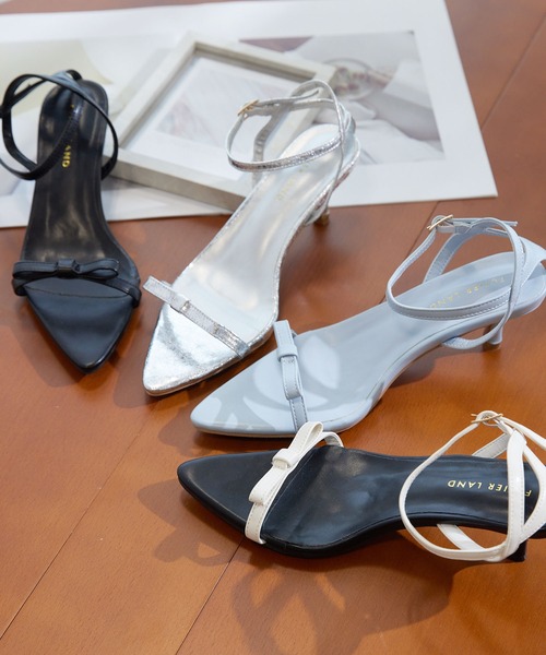 Futier land(フューティアランド)の「リボンストラップポインテッドトゥサンダル(サンダル・レディース・ライトブルー/アイボリー/シルバー/ブラック・40/38/39/36/37)」の8枚目の写真