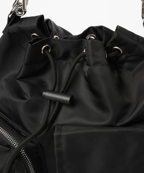 BAYFLOW(ベイフロー)の「フロントWポケットショルダー(ショルダーバッグ・レディース・ブラック/カーキ/ライトグレー・FREE)」の15枚目の写真