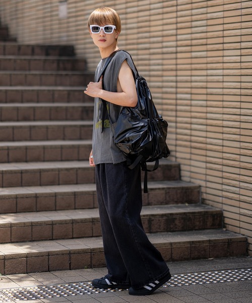 improves（インプローブス）の「メタリック バックパック（バックパック/リュック・メンズ・シルバー/ブラック・FREE）」の12枚目の写真