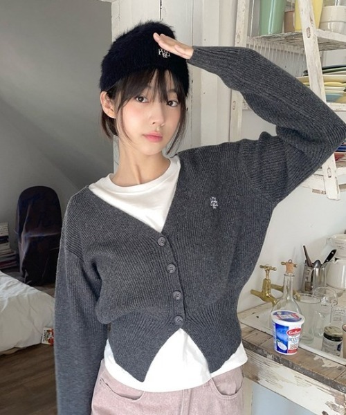 muahmuah(ムーアムーア)の「A'GEM/9 × .kom 『muah muah/ムーアムーア』 STITCH WOOL KNIT CROP CARDIGAN/ウールニットクロップカーディガン(カーディガン/ボレロ・レディース・ブラック/チャコールグレー/ベージュ・FREE)」の12枚目の写真
