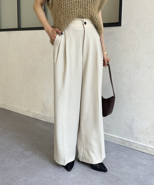 Thevon（ゼボン）の「ウエスト配色タックパンツ（その他パンツ・レディース・アイボリー/ネイビー/グレー・S/M）」の2枚目の写真