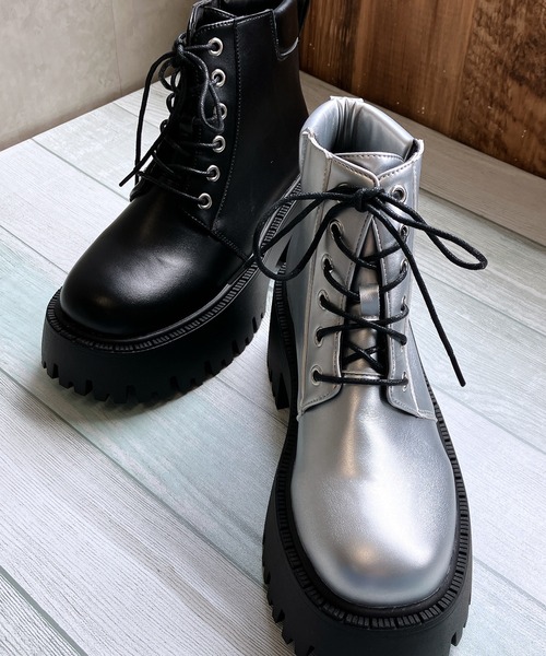 Noubel Voug Relax（ヌーベルヴォーグリラックス）の「厚底 トラックソール レースアップ ワークブーツ（ブーツ・レディース・ブラック/シルバー・LL/L/M/S/3L）」の3枚目の写真