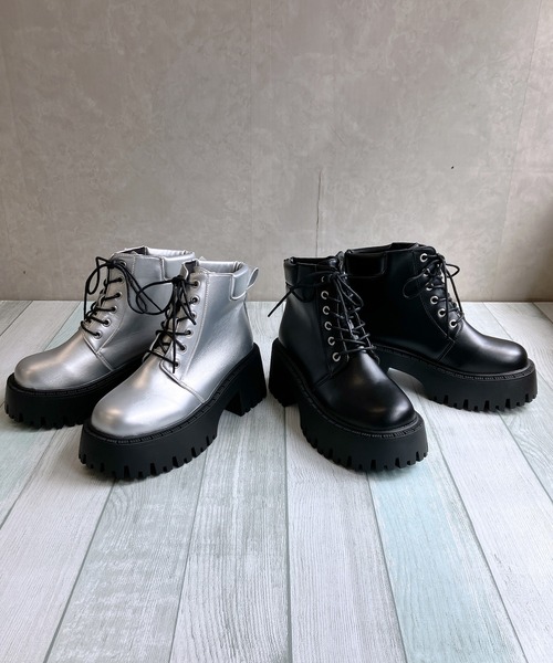 Noubel Voug Relax（ヌーベルヴォーグリラックス）の「厚底 トラックソール レースアップ ワークブーツ（ブーツ・レディース・ブラック/シルバー・LL/L/M/S/3L）」の4枚目の写真