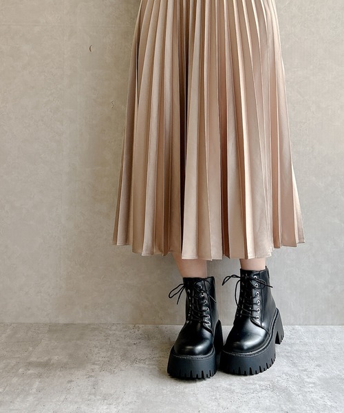 Noubel Voug Relax（ヌーベルヴォーグリラックス）の「厚底 トラックソール レースアップ ワークブーツ（ブーツ・レディース・ブラック/シルバー・LL/L/M/S/3L）」の9枚目の写真