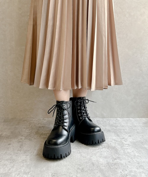 Noubel Voug Relax（ヌーベルヴォーグリラックス）の「厚底 トラックソール レースアップ ワークブーツ（ブーツ・レディース・ブラック/シルバー・LL/L/M/S/3L）」の10枚目の写真