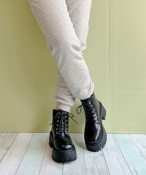 Noubel Voug Relax（ヌーベルヴォーグリラックス）の「厚底 トラックソール レースアップ ワークブーツ（ブーツ・レディース・ブラック/シルバー・LL/L/M/S/3L）」の11枚目の写真