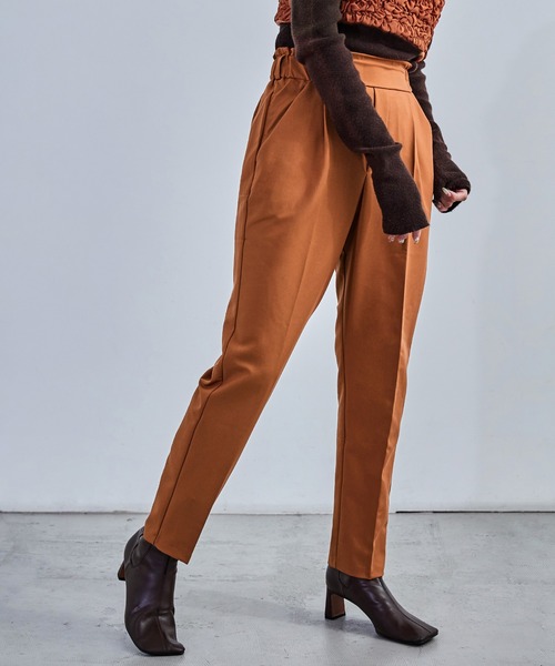 Fashion Letter(ファッションレター)の「【10色展開】ハイウエストテーパードタックスラックス ハイウエスト レディース 低身長 タック(スラックス・レディース・ブラウン系その他/グレイッシュベージュ/ブラック/グレー/イエロー/オレンジ/ネイビー/ピンク/グリーン/ブラウン・M)」の10枚目の写真