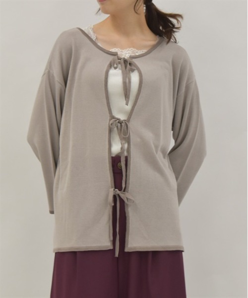 axes femme（アクシーズファム）の「前後２ＷＡＹ線画プリントニット（ニット/セーター・レディース・ブラック/グレイッシュベージュ/ホワイト・FREE）」の3枚目の写真