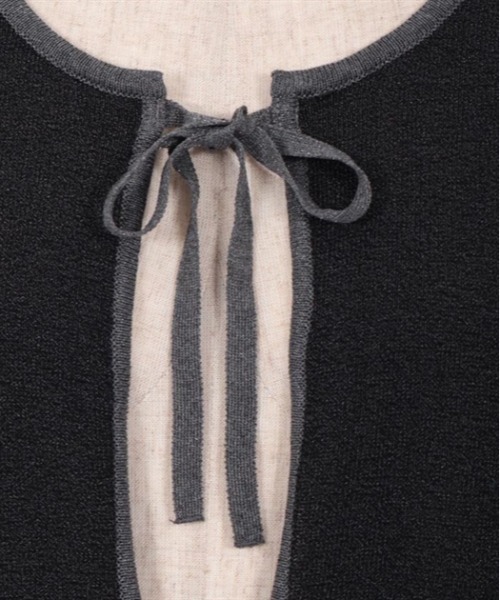 axes femme（アクシーズファム）の「前後２ＷＡＹ線画プリントニット（ニット/セーター・レディース・ブラック/グレイッシュベージュ/ホワイト・FREE）」の12枚目の写真