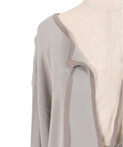 axes femme（アクシーズファム）の「前後２ＷＡＹ線画プリントニット（ニット/セーター・レディース・ブラック/グレイッシュベージュ/ホワイト・FREE）」の20枚目の写真