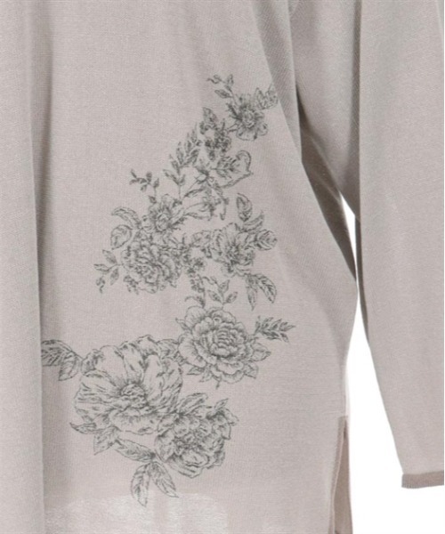 axes femme（アクシーズファム）の「前後２ＷＡＹ線画プリントニット（ニット/セーター・レディース・ブラック/グレイッシュベージュ/ホワイト・FREE）」の21枚目の写真