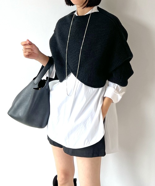 STELLA FISH(ステラフィッシュ)の「Cape Poncho Knit Tops(ニット/セーター・レディース・グレー/ブラック・FREE)」の4枚目の写真