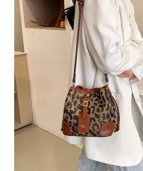 m　オーダー品　巾着ショルダーバッグ3点おまとめ ショルダーバッグ バッグ 巾着ショルダーバッグ レディース