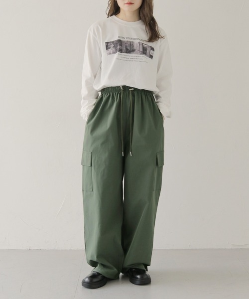 HER CLOSET(ハークローゼット)の「 【HER CLOSET】ワイドパラシュートカーゴパンツ WIDE PARACHUTE CARGO PANTS(カーゴパンツ・レディース・チャコール/カーキ/ブラック・FREE)」の15枚目の写真