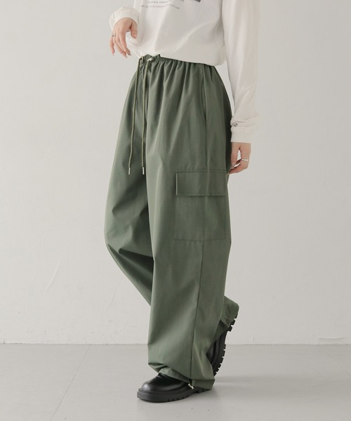 HER CLOSET(ハークローゼット)の「 【HER CLOSET】ワイドパラシュートカーゴパンツ WIDE PARACHUTE CARGO PANTS(カーゴパンツ・レディース・チャコール/カーキ/ブラック・FREE)」の17枚目の写真