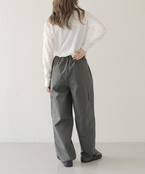 HER CLOSET(ハークローゼット)の「 【HER CLOSET】ワイドパラシュートカーゴパンツ WIDE PARACHUTE CARGO PANTS(カーゴパンツ・レディース・チャコール/カーキ/ブラック・FREE)」の21枚目の写真