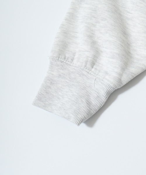 RE730(アールイーセブンサーティー)の「Denim applique embroidery pullover hoodie / デニムアップリケ刺繍プルオーバーパーカー/フーディー unisex(パーカー・メンズ・ブラック/ライトグレー・L/M)」の11枚目の写真