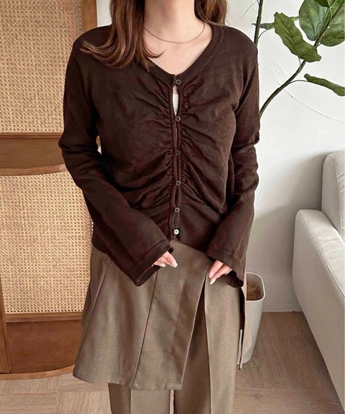 apres jour clair（アプレジュールクレア）の「【apres jour clair】ギャザーニットカーディガン【ZOZOTOWN限定アイテム】（カーディガン/ボレロ・レディース・アイボリー/ブラウン系その他/ボルドー・X-LARGE/フリー）」の10枚目の写真