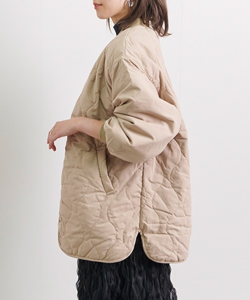 Fizz(フィズ)の「【Fizz/フィズ】 ウェーブキルトフロントボタンジャケット(ノーカラージャケット・レディース・ベージュ/アイボリー/ブラック/カーキ・M)」の10枚目の写真